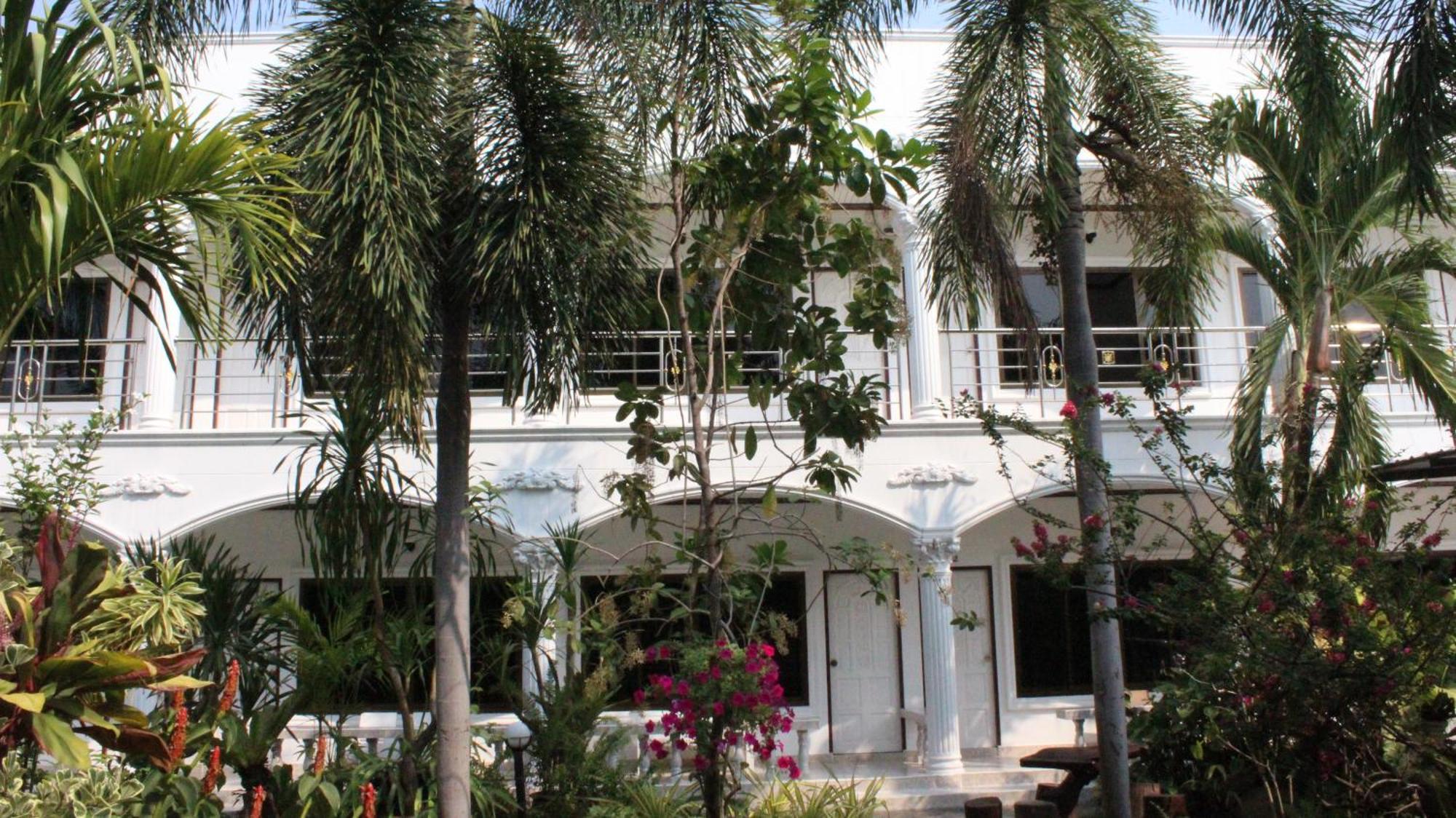 White Elephant Resort Surin Exterior photo